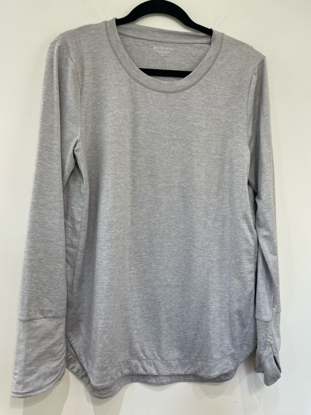 ATHLETA Uptempo Top Gray Long Sleeve Thumbholes Athleisure Performance Yoga Gym - Picture 2 of 9